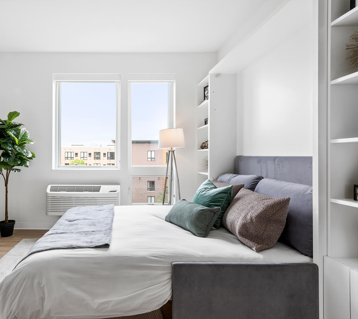 trademark-apartments-bed.jpg